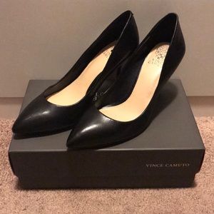 Vince Camuto Black Leather Pump